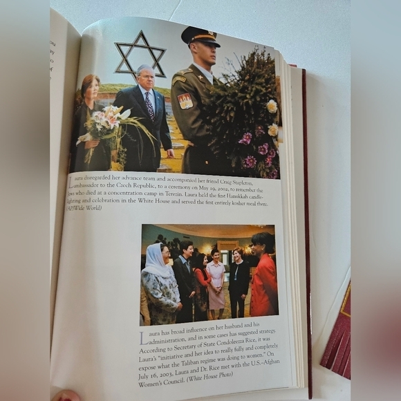 Laura Bush An intimate Portrait of the First Lady Ronald Kessler 2006 Home Books - Picture 12 of 16